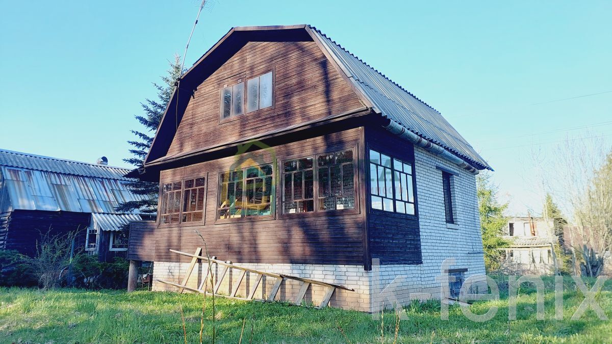 дом 102 метров, участок 8 сот